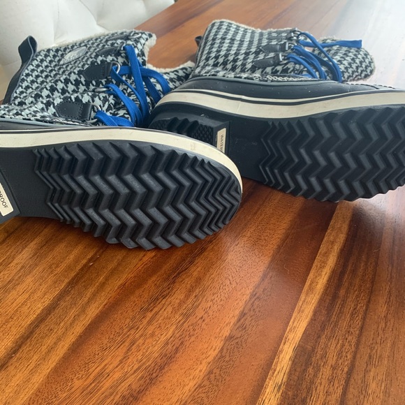 Sorel winter boots - Picture 6 of 6